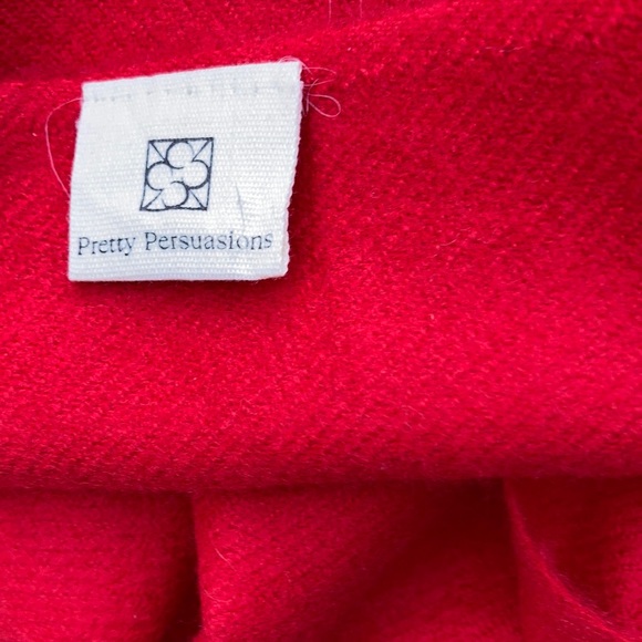 Red extra large shawl Pretty Persuasions - Picture 4 of 8